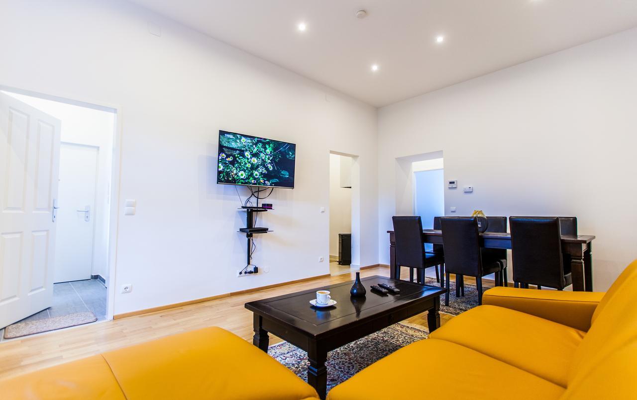 Market & Free Parking Appartement *